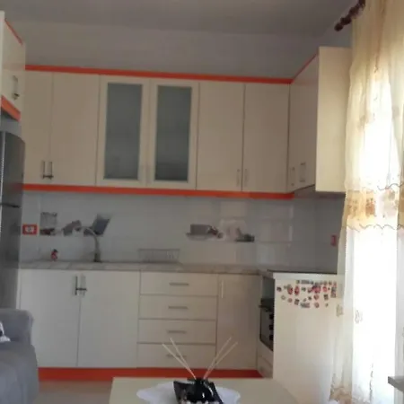 House Emanuel Lägenhet